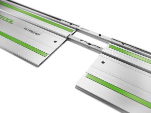 Pieza de unión Festool FSV uniendo dos guías